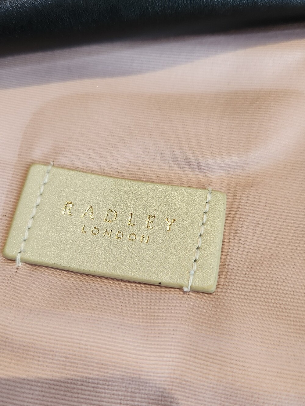 Radley of London Small Black Wallet with Dog Logo - Picture 2 of 8